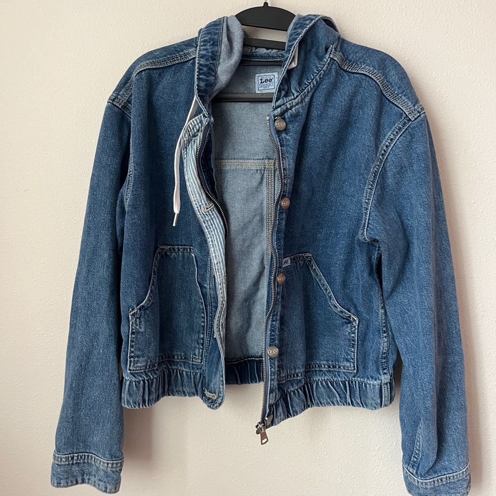 Lee Cropped Jean Jacket